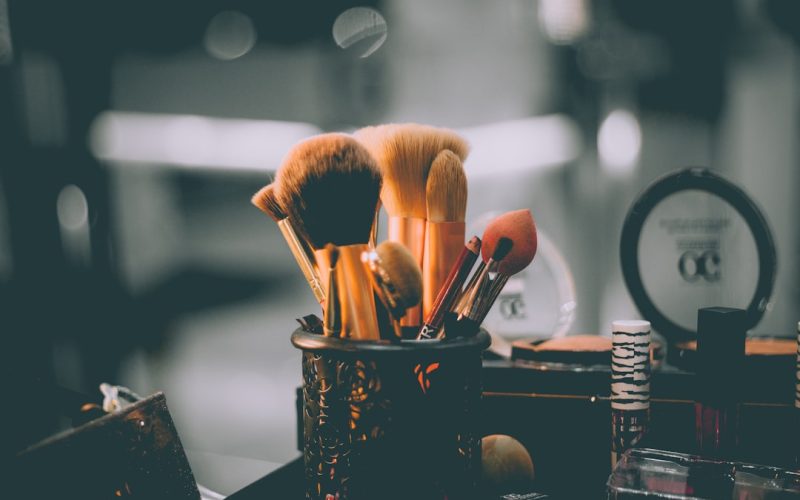 Setting Spray and Powder: Common Uses